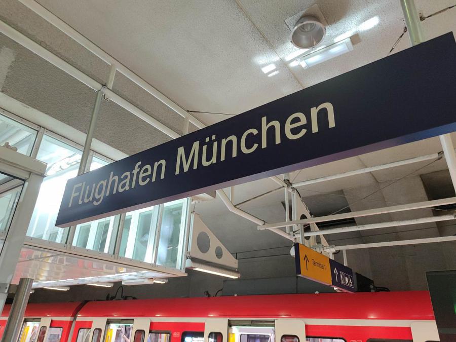 Flugbetrieb in München läuft wieder - weiter Einschränkungen