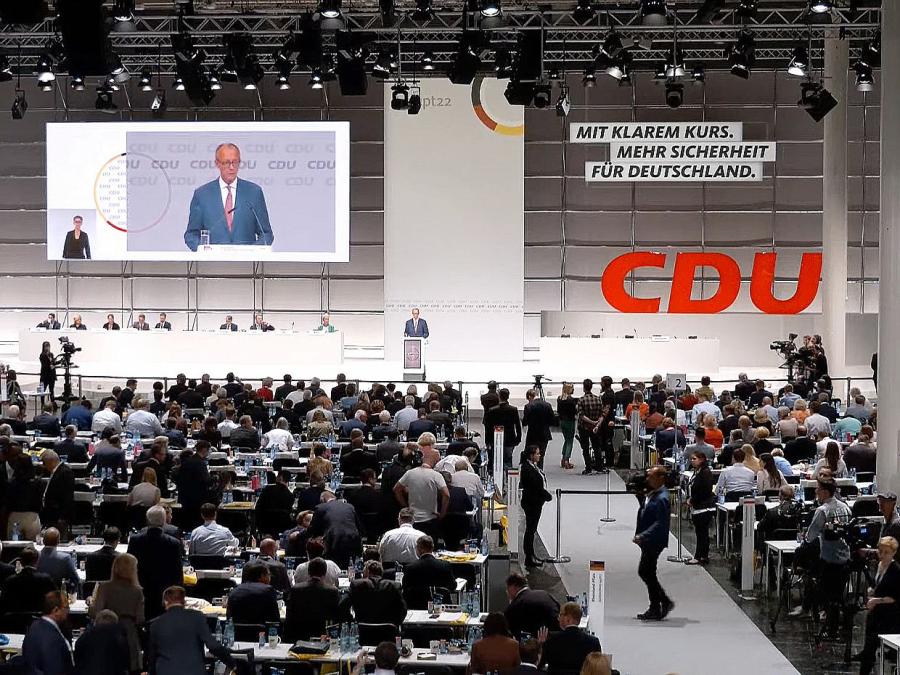 Delegierte stimmen knapp für CDU-Frauenquote