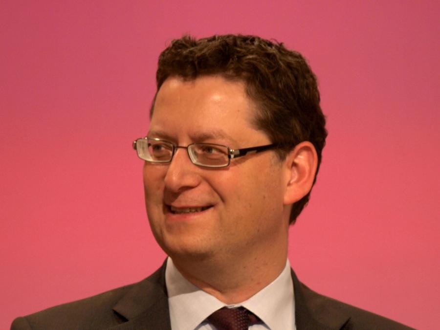 SPD-Vize Schäfer-Gümbel knüpft Regierungsbeteiligung an Steuern