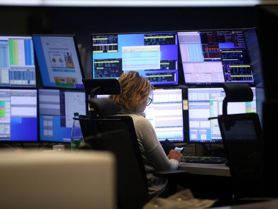 Dax startet mit leichtem Plus - US-Börsen bleiben geschlossen
