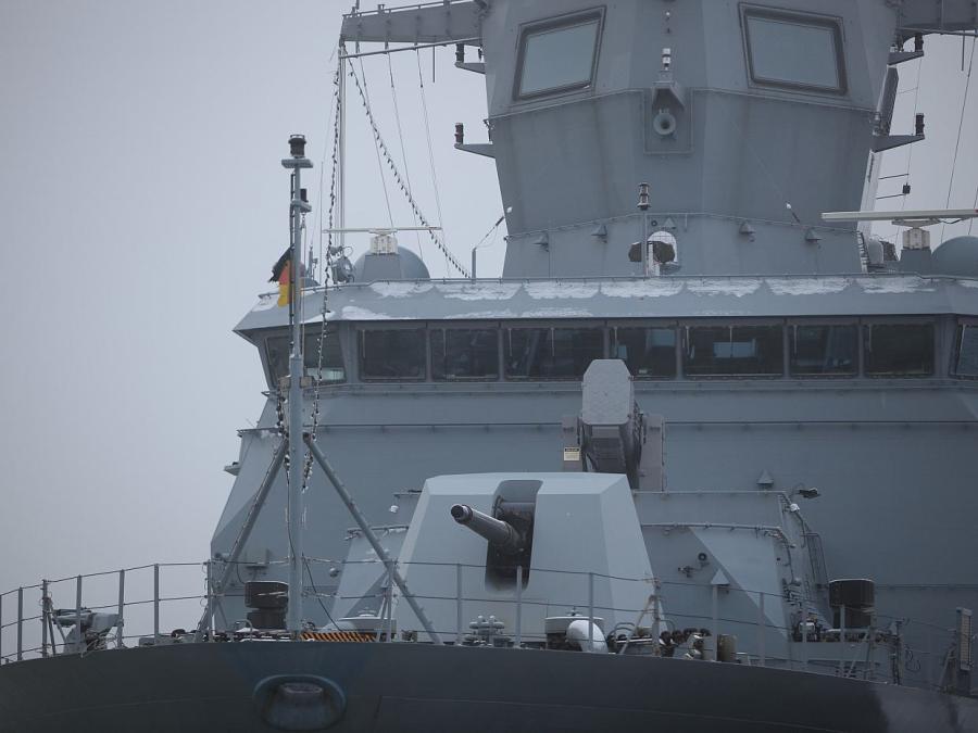 Bundeswehr-Fregatte Hessen wehrt Drohen-Angriffe im Roten Meer ab