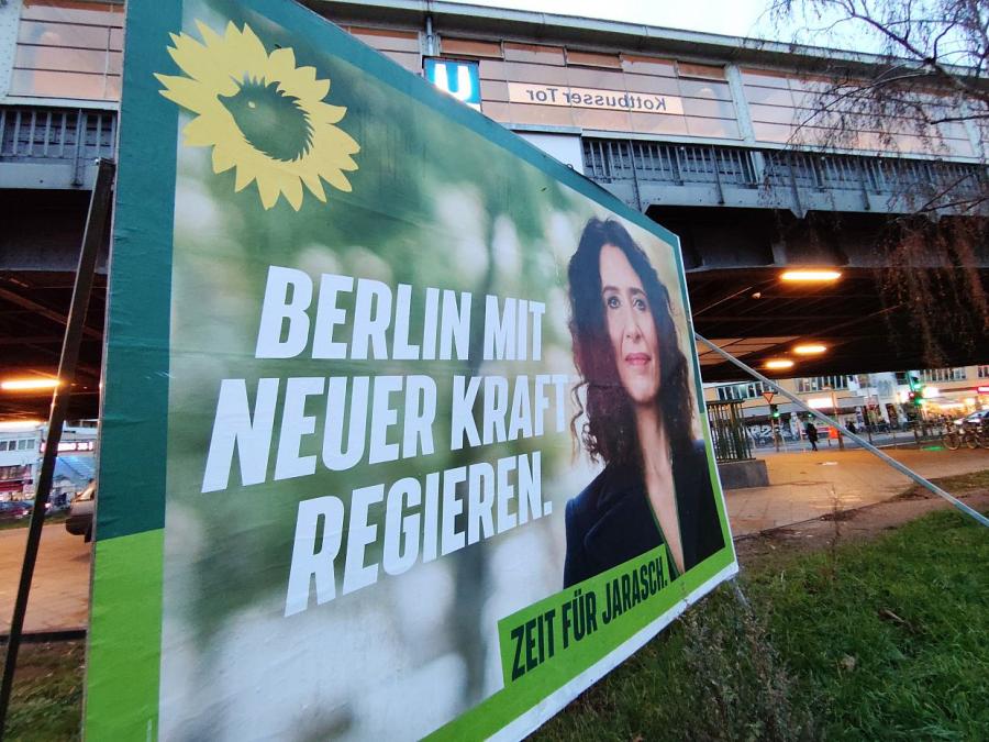 Sondierungen in Berlin gehen weiter - Grüne zurückhaltend