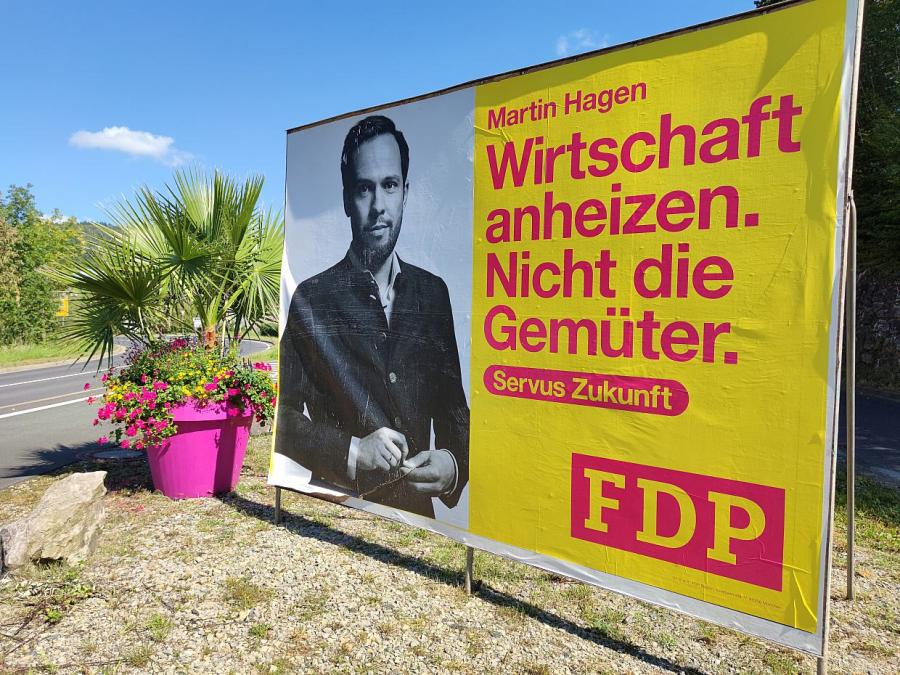 Bayerischer FDP-Spitzenkandidat kritisiert Brandmauer-Debatte