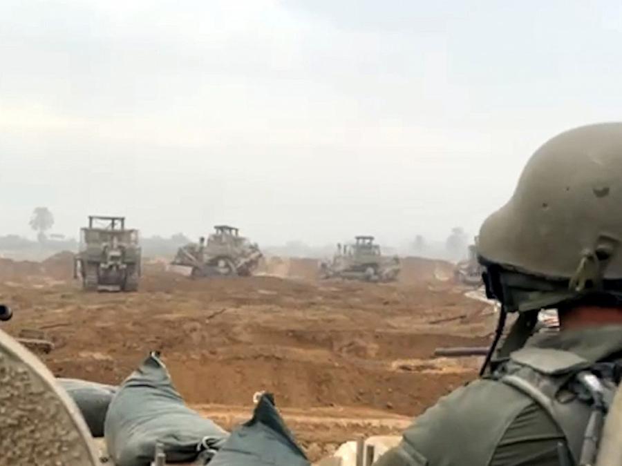 Israelische Armee mit Panzern im Gazastreifen