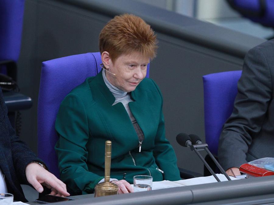 Bundestagsvizepräsidentin Pau will Aufgabe erfüllen