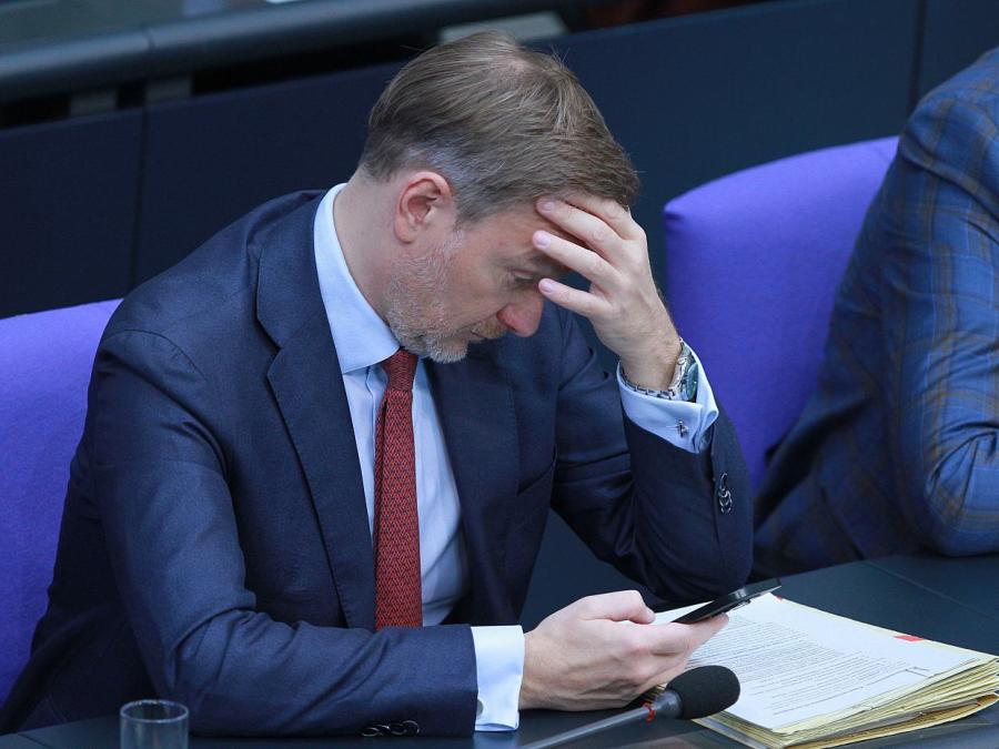 Politbarometer: SPD verliert weiter - FDP unter Fünf-Prozent-Hürde