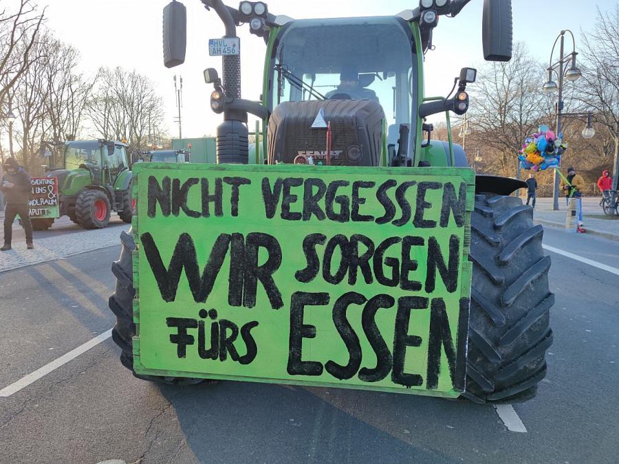 Hessens Ministerpräsident fordert Entlastungspaket für Bauern
