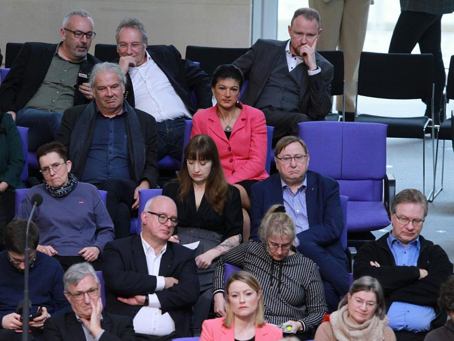 Linken-Gruppe klagt in Karlsruhe gegen beschränktes Fragerecht