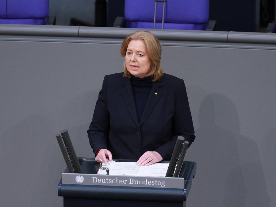 Bas erwägt Regeln gegen Rechtsextreme im Bundestag