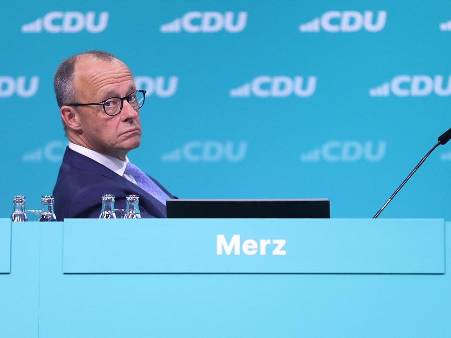CDU setzt Bundesparteitag fort - Debatte über Grundsatzprogramm
