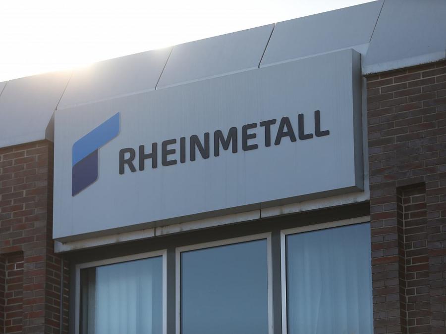 Verteidigungsminister verteidigt Rheinmetall-Werbung beim BVB