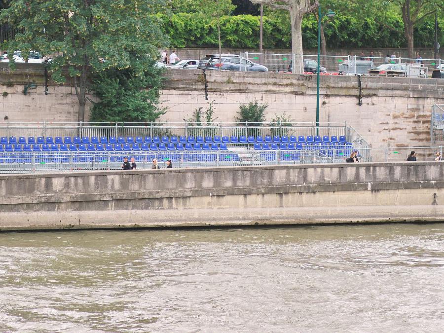 Frankreichs Sportministerin schwimmt in der Seine