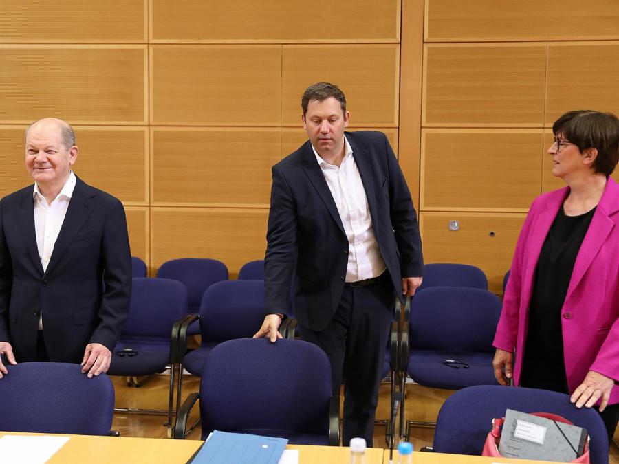 SPD-Linke kritisieren Scholz und die Parteispitze