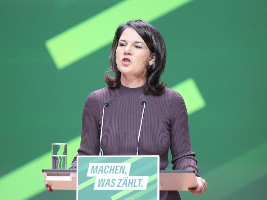 Baerbock kritisiert eigene Partei