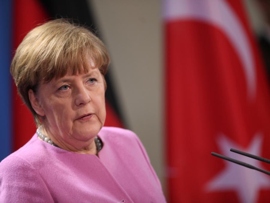 Merkel will in Deutschland keine türkische Werbung für Todesstrafe