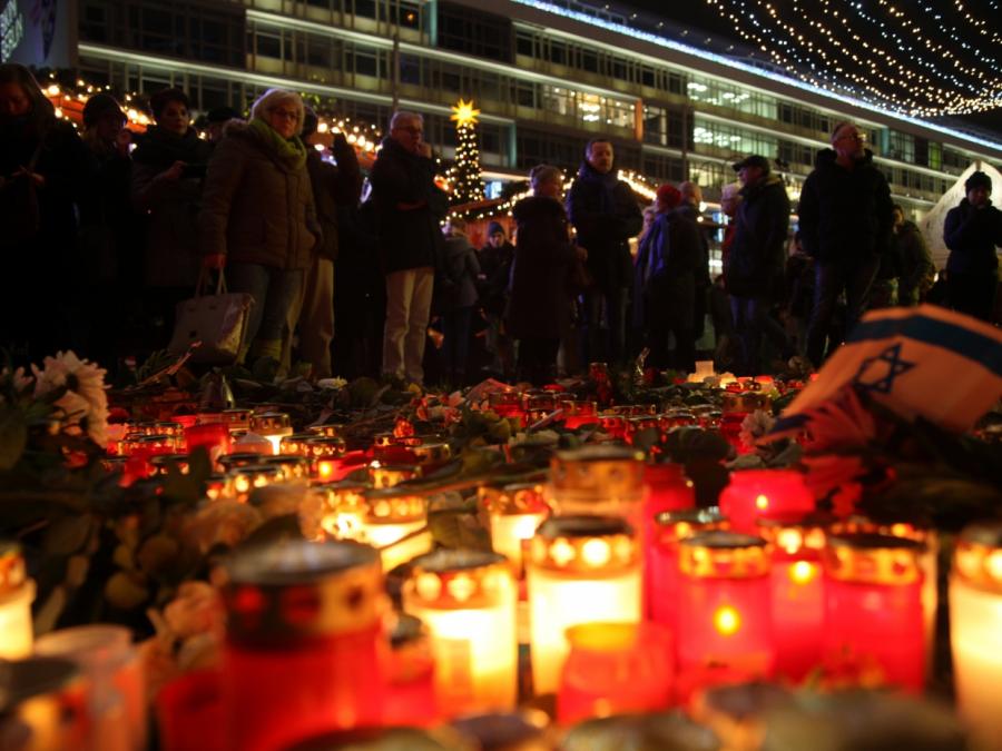 Thierse kritisiert Umgang mit Opfern vom Breitscheidplatz
