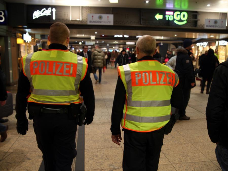 Bundespolizei jagt Verbrecher ab April mit dem Smartphone