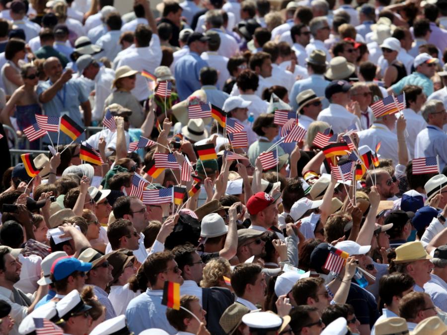 Umfrage: Deutsche erwarten bessere Beziehungen zu den USA