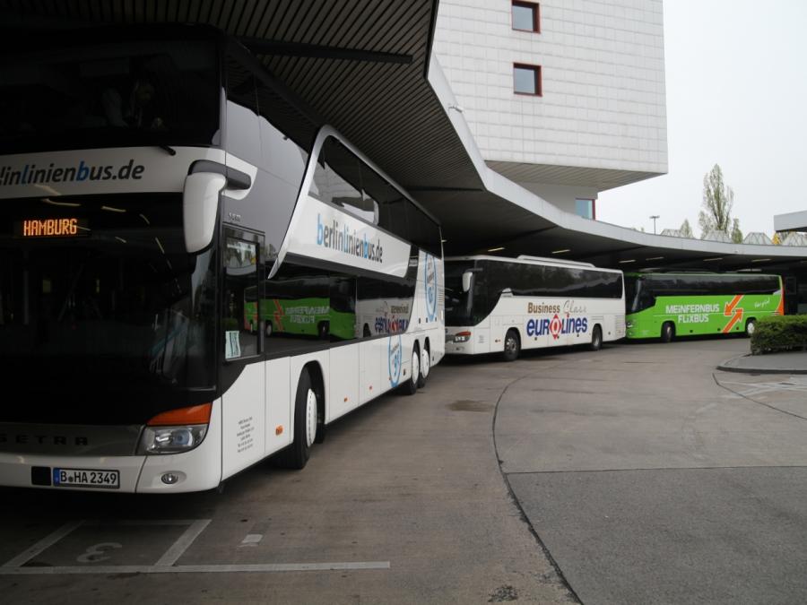 Fernbusverkehr leidet im 2. Corona-Jahr besonders