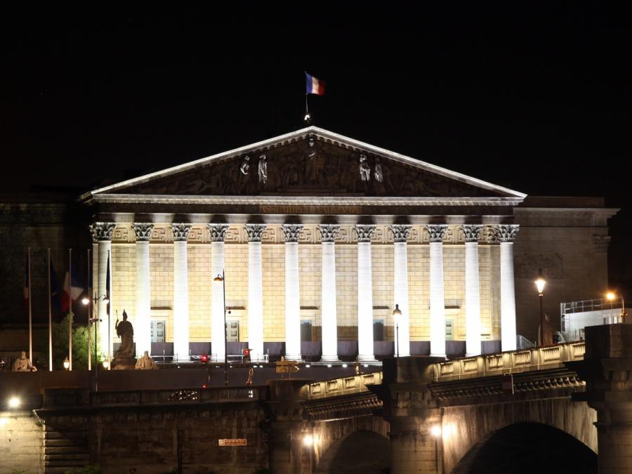 Prognose zur Wahl in Frankreich: Macrons Bündnis erreicht absolute Mehrheit