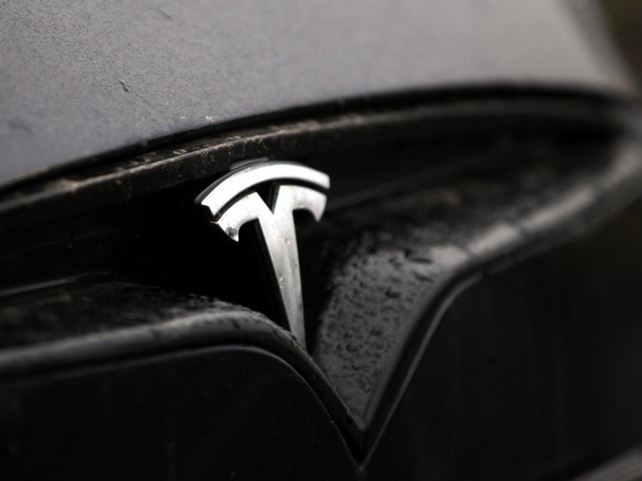 Trabi beim Fahrzeugbestand in Deutschland noch vor Tesla
