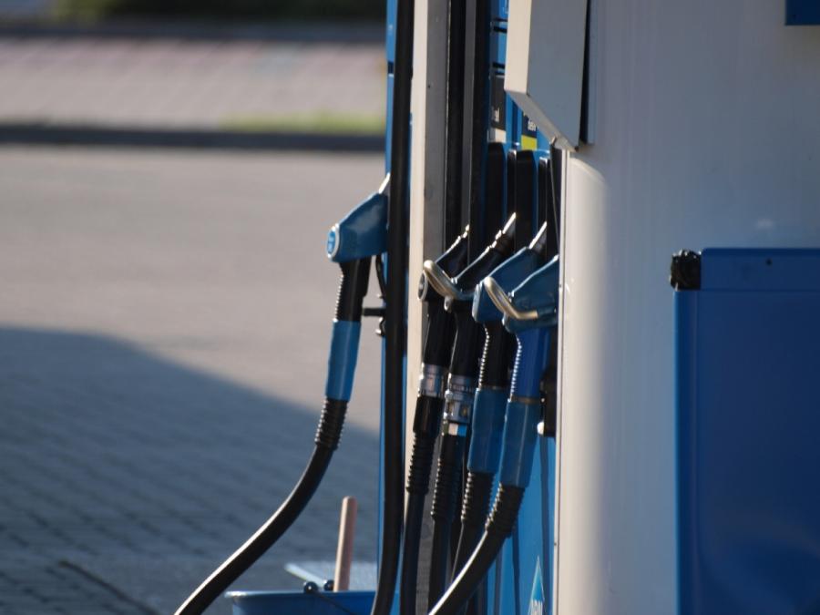 Kraftstoffpreise wieder höher als in allen EU-Nachbarstaaten
