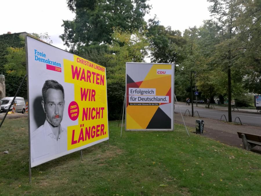 Lindner erwägt Koalition mit CDU und SPD