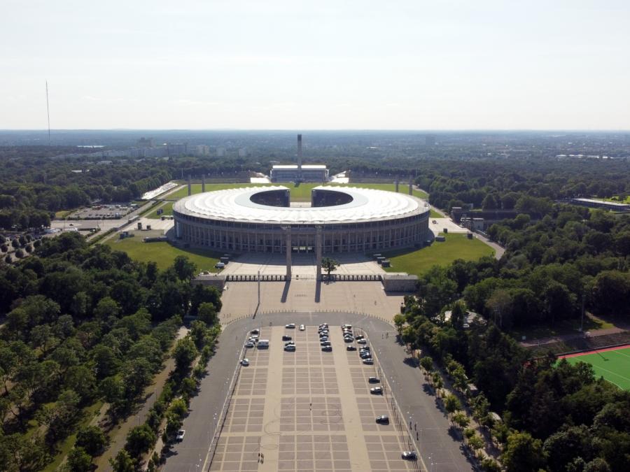 Klein bestürzt über Judenfeindlichkeit im Berliner Olympiastadion