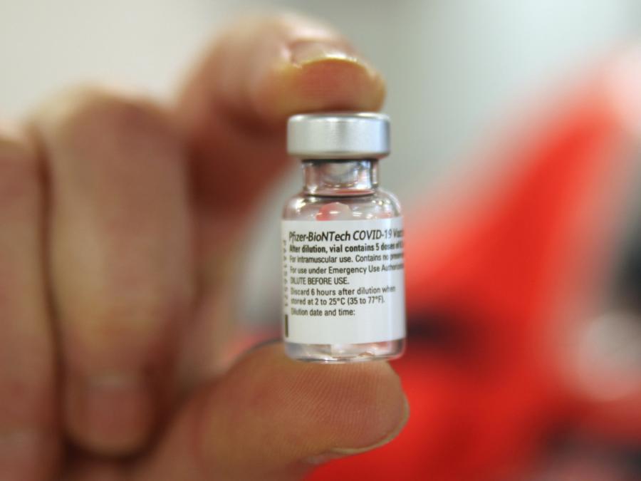 Gesundheitsminister wollen Impfen in Arztpraxen ab Mitte April