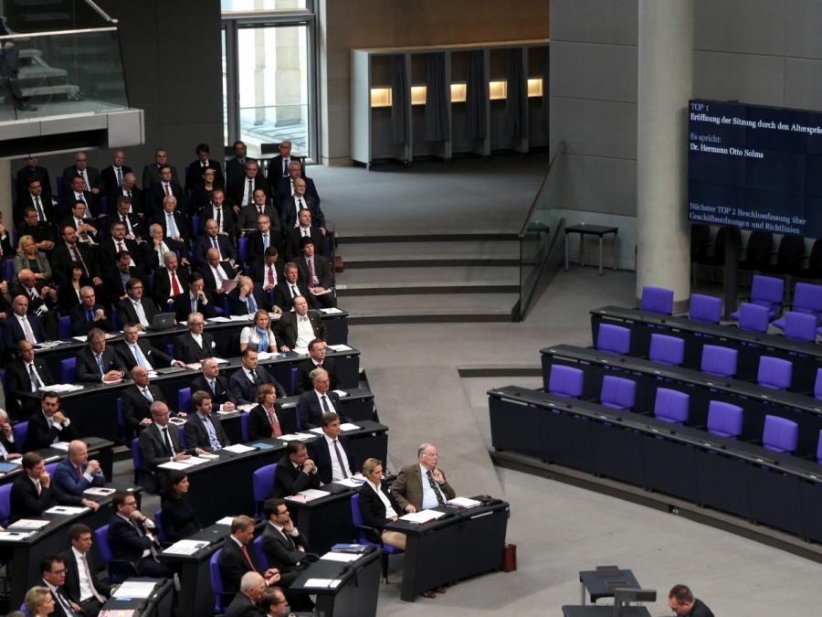 AfD-Bundestagsfraktion gleicht sich der Konkurrenz an