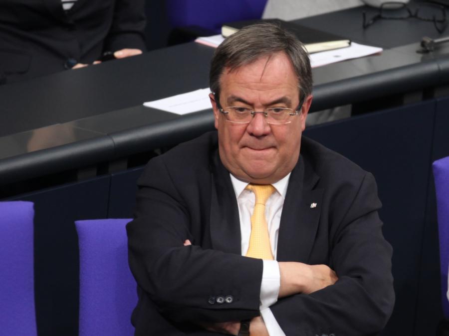 NRW-Finanzminister nennt Laschet-Kandidatur dringend erforderlich